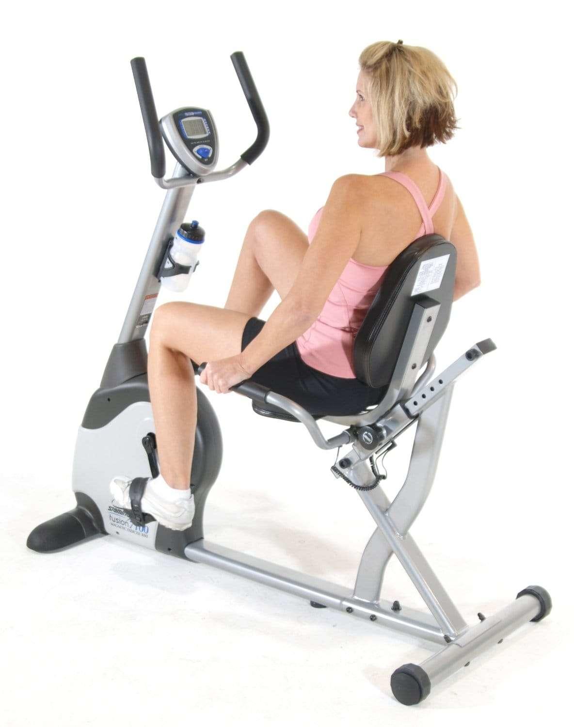 woman working out on the Stamina Magnetic Fusion 7100
